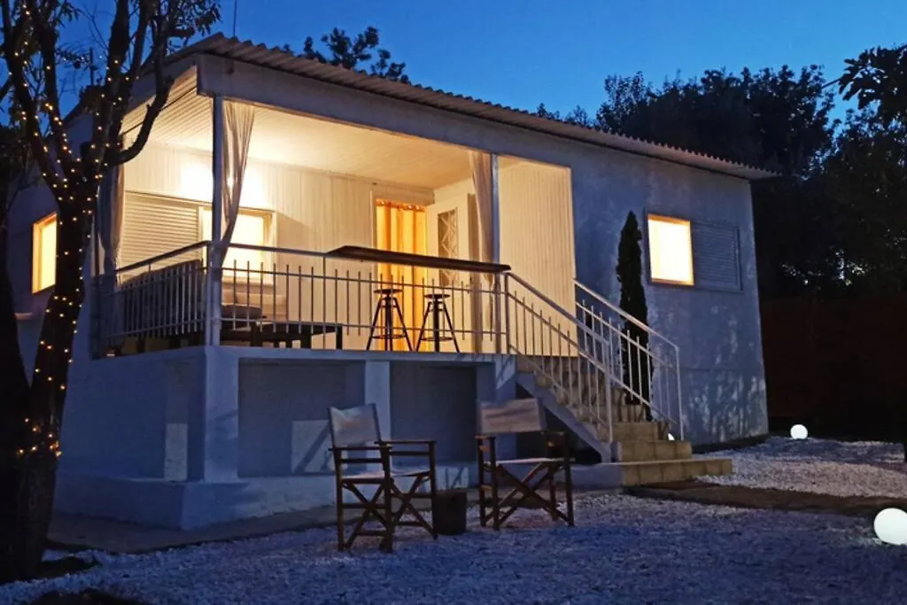 Grand Seaview Retreat - Walk To The Beach Neo Epivates
