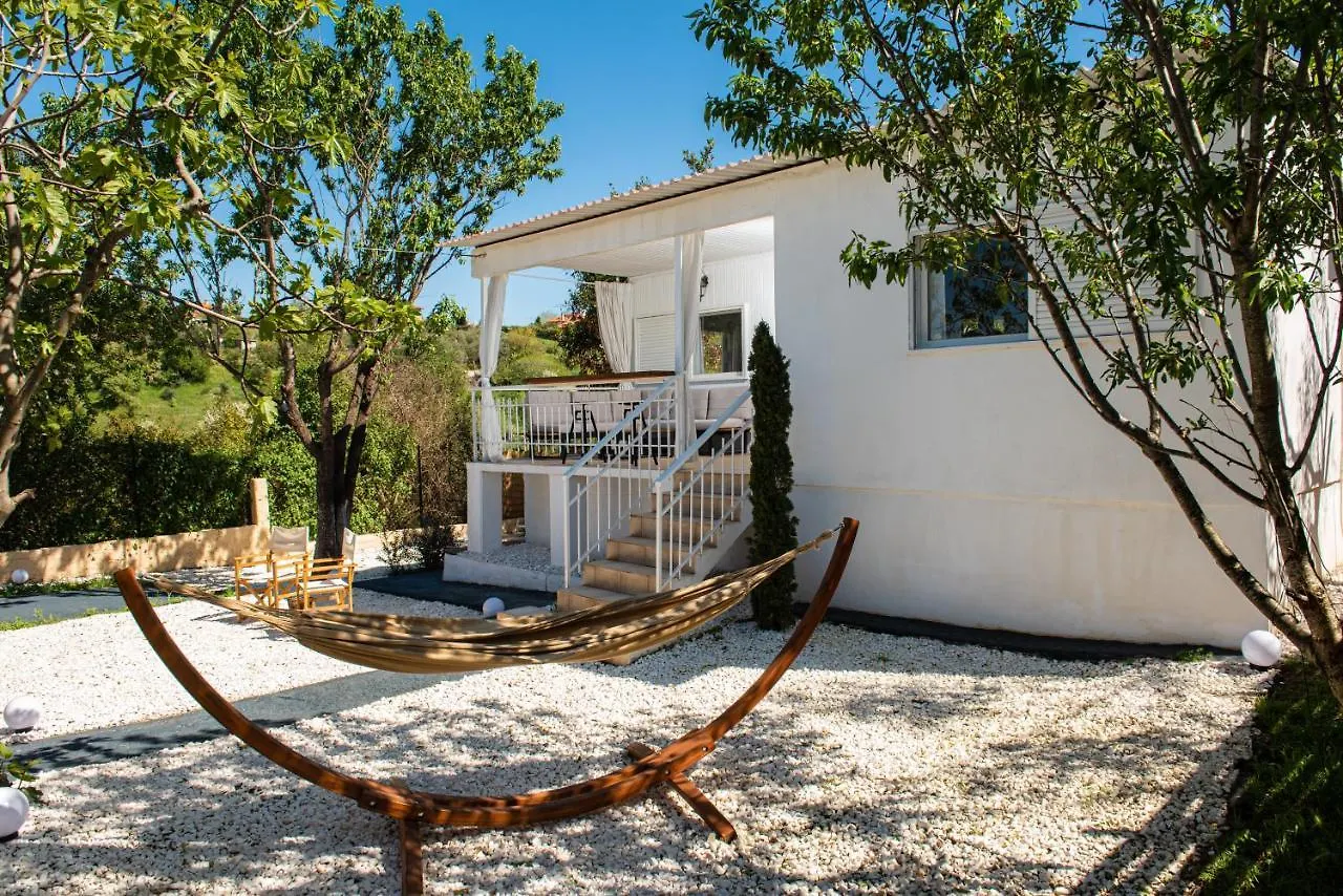 Grand Seaview Retreat - Walk To The Beach Неи-Эпиватай